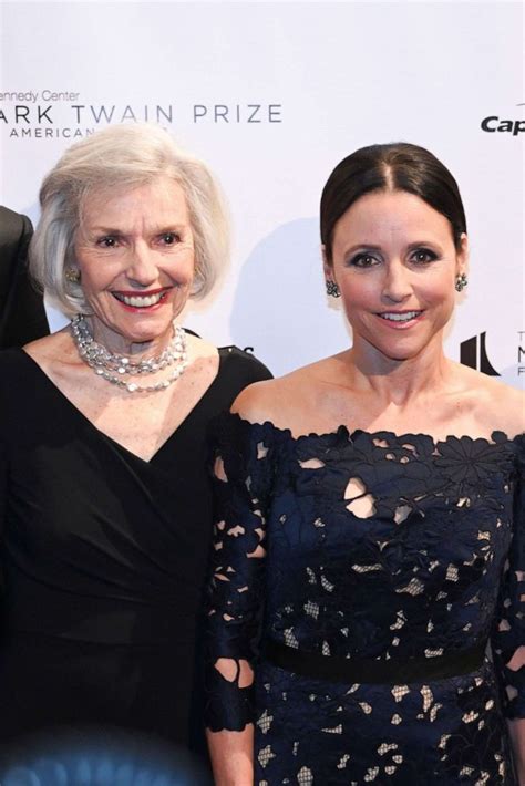 julia louis dreyfus mother.